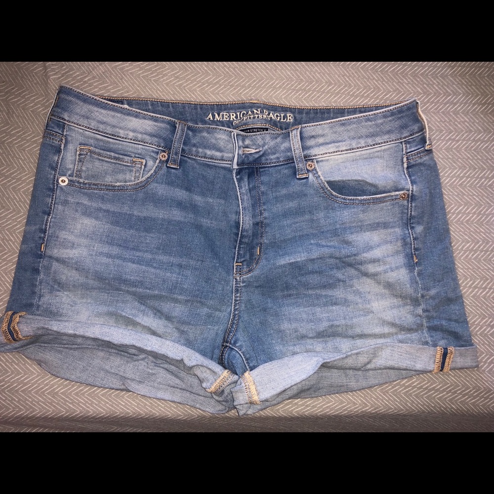 American Eagle Shorts Size 14, Super Stretch